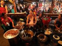 भारतातील खास मार्केट, तब्बल ४ हजार दुकानं; पण पुरुषांना व्यवसायाची परवानगी नाही! - Marathi News | asias biggest market manipur women market ima | Latest social-viral Photos at Lokmat.com