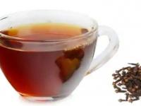काय सांगता! चहा आरोग्यासाठी फायदेशीर ठरू शकतो? कसं काय? वाचा. - Marathi News | clove tea benefits all you need to know | Latest health Photos at Lokmat.com