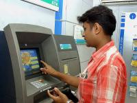 ATM नं व्यवहार करण्यापूर्वी दोन वेळा Cancel बटण दाबल्यानं तुमचा पिन चोरी होत नाही? सत्य काय? वाचा... - Marathi News | fact check pressing the cancel button twice on an atm machine can prevent pin theft know the truth | Latest fact-check Photos at Lokmat.com