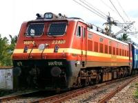 Railway Jobs: रेल्वेत इयत्ता १० वी, १२ वी उत्तीर्ण उमेदवारांसाठी ३,३७८ जागांवर बंपर भरती; 'असा' करा अर्ज - Marathi News | Railway Recruitment 2021 rrb railway jobs for 10th 12th pass check eligibility selection process | Latest career Photos at Lokmat.com