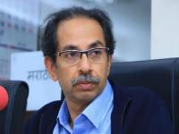 ठाकरे सरकार सकारात्मक निर्णय घेण्याच्या तयारीत; मुख्यमंत्र्यांचा विरोधी पक्षनेत्यांना फोन - Marathi News | Thackeray government might start mumbai local for all uddhav thackeray calls lop pravin darekar | Latest maharashtra Photos at Lokmat.com