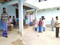 बाबो! रोजगार शोधायला जोडपं निघालं अन् अख्खं गावच वसवलं; आता तब्बल ८०० जणांचं कुटुंब - Marathi News | village of 800 people of the same family koderma jharkhand | Latest jarahatke Photos at Lokmat.com