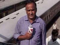 पत्रकार चांद नवाबच्या 'कराची से...' वाल्या Video चा होतोय लिलाव, किती बोली लागली पाहा... - Marathi News | chand nawab pakistani reporter viral video auction nawazuddin siddiqui played role bajrangi bhaijaan | Latest jarahatke Photos at Lokmat.com