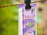 दर तासाला कमवा हजारो रुपये! हवा फक्त एक स्मार्टफोन आणि इंटरनेट कनेक्शन; जाणून घ्या... - Marathi News | earn in thousands every hour by using ordinary smartphone and internet connection | Latest tech Photos at Lokmat.com