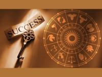 'या' तीन राशींवर सदासर्वदा असते शनी देवाचे कृपाछत्र; का? ते जाणून घ्या! - Marathi News | Saturn's grace is always on these three zodiac signs; Why? Find out! | Latest bhakti Photos at Lokmat.com