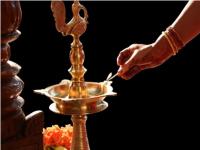 दिवेलागणीच्या वेळी 'या' गोष्टी आवर्जून टाळा अन्यथा दुर्भाग्य येईल घरा! - Marathi News | Avoid 'these' things at the time of Sunset, otherwise misfortune will come home! | Latest bhakti Photos at Lokmat.com