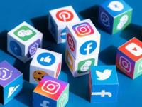 सोशल मीडियावर पोस्ट करताना राहा अलर्ट, नाहीतर नोकरीचे होतील वांदे! कसं जाणून घ्या... - Marathi News | job tips be alert on posting on social media otherwise you will not get job | Latest tech Photos at Lokmat.com