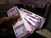 7th Pay Commission: सरकारी कर्मचारी होणार मालामाल! एवढ्या हजार रुपयांनी होणार पगारात वाढ - Marathi News | 7th pay commission central government da news employees will get 42 percent da in march 2023 | Latest business Photos at Lokmat.com
