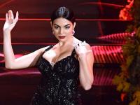 ...जेव्हा ख्रिस्तियानो रोनाल्डोची गर्लफ्रेंड डान्स फ्लोअरला 'आग' लावते! - Marathi News | Georgina Rodriguez stuns in three dresses as Ronaldo’s girlfriend shows off dance skills and hosts music bash in Italy | Latest football Photos at Lokmat.com