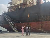 खळबळजनक! नायजेरियात २२ भारतीय खलाशांना बेड्या; मालवाहू जहाजावर कोकेन सापडले... - Marathi News | Big News of the day, 22 indian crew members arrested in nigeria with cocaine on merchant ship | Latest international News at Lokmat.com