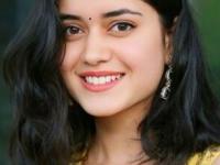 रात्री झोपण्यापूर्वी चेहऱ्यावर लावा ५ गोष्टी, कोरड्या- रुक्ष त्वचेपासून होईल सुटका, पावसाळ्यात चेहऱ्याचा ग्लो वाढतच जाईल - Marathi News | monsoon skincare routine night skincare for dry skin glowing skin home remedies for dry skin in rainy season | Latest sakhi Photos at Lokmat.com