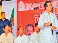 तुम्ही आम्हाला मतदान केले, तरच...; सहायक आयुक्तांना व्यासपीठावर बसवून मंत्री राणे यांची प्रचारसभा - Marathi News | Only if you vote for us...; Minister Nitesh Rane's campaign rally by placing the Assistant Commissioner on the platform | Latest vasai-virar News at Lokmat.com