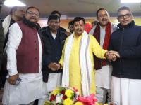 बिहारच्या राजकारणात पुन्हा एकदा खळबळ; भाजपा मित्रपक्षालाच देणार धक्का?; आमदार फुटीची चर्चा - Marathi News | Absence of three RLM legislators from a key party gathering in Patna, their meeting with BJP acting national president Nitin Naveen | Latest national News at Lokmat.com