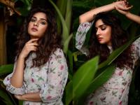 मराठमोळ्या नेहा खानच्या ग्लॅमरस अदांचा सोशल मीडियावर बोलबाला, पहा तिचे फोटो - Marathi News | Glamorous pay of Marathmolya Neha Khan | Latest filmy Photos at Lokmat.com