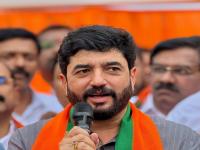 मुख्यमंत्र्यांनी आदेश दिले तर...! महायुती की स्वबळावर, निवडणुकीबाबत मुरलीधर मोहोळ काय म्हणाले? - Marathi News | If the Chief Minister gives the order...! Mahayuti or on his own, what did Muralidhar Mohol say about the elections? | Latest pune News at Lokmat.com मुख्यमंत्र्यांनी आदेश दिले तर...! महायुती की स्वबळावर, निवडणुकीबाबत मुरलीधर मोहोळ काय म्हणाले? - Marathi News | If the Chief Minister gives the order...! Mahayuti or on his own, what did Muralidhar Mohol say about the elections? | Latest pune News at Lokmat.com