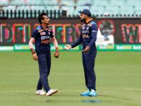 India vs Australia, 2nd T20I : युजवेंद्र चहलनं केली जसप्रीत बुमराहशी बरोबरी, पण नकोसा विक्रमही केला नावावर - Marathi News | India vs Australia, 2nd T20I : Yuzvendra Chahal equal Jasprit Bumrah's most T20I wickets, but also registered unwanted record | Latest cricket Photos at Lokmat.com