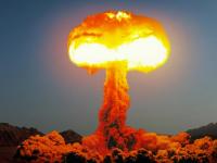 Nuclear Weapon : कोणता देश अणुबॉम्ब बनवतोय अन् कोणता नाही? कसं आणि कोण ठेवतं लक्ष? जाणून घ्या... - Marathi News | Nuclear Weapon: Which country is making nuclear bombs and which is not? How and who keeps track? Find out... | Latest international Photos at Lokmat.com