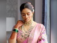 फक्त बिकनीतच नाही तर साडीतही तितकीच सुंदर दिसते अभिनेत्री नेहा पेंडसे - Marathi News | Actress neha pendse looks beautiful in saree gda | Latest filmy Photos at Lokmat.com