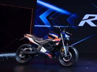 ओलाला गाशा गुंडाळावा लागणार! ओबेन रोर इवो इलेक्ट्रिक बाईक लाँच; १८० किमी रेंज आणि हायटेक फीचर्स, किंमत फक्त ९९,९९९ रुपये - Marathi News | Oben Rorr Evo Launched in India: Competing with Ola! Oben Roar Evo electric bike launched; 180 km range and high-tech features, price only Rs 99,999 | Latest auto News at Lokmat.com