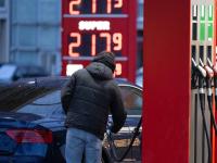 पाकिस्तानात ४ दिवस वर्किंग, बांगलादेशात सं. ७ नंतर मॉल बंद; तेल संकटात शेजारील देशांनी काय केले? - Marathi News | US Israel Iran War: 4 days of working in Pakistan, No. 7 in Bangladesh, malls closed after; What did neighboring countries do during the oil crisis? | Latest international News at Lokmat.com