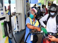 Petrol Diesel Price: खुशखबर! निवडणूक निकालांनंतर, महाग नाही, स्वस्त झालं पेट्रोल-डिझेल; आणखी कमी होणार दर? - Marathi News | Good news! After the election results, Petrol diesel price dropped today in bhubaneswar jaipur and patna | Latest business Photos at Lokmat.com