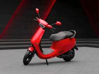 OLA चा बिग धमाका! सिंगल चार्जमध्ये सर्वाधिक ३२० किमी रेंज देणारी स्कूटर लॉन्च, किंमत... - Marathi News | OLA Next Level of Electric S1 Pro Plus launched, range is 320 km in single charge, know about details | Latest auto Photos at Lokmat.com