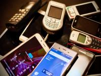 मोबाईल विकला अन् बँक खाते रिकामे झाले? कानपूर पोलिसांनी उघडले सायबर गुन्हेगारीचे नवीन रॅकेट - Marathi News | Mobile sold and bank account emptied? Kanpur police uncover new cyber crime racket | Latest tech News at Lokmat.com