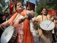 निकालाची क्षणचित्रे..... - Marathi News | Highlights of the exit ..... | Latest politics Photos at Lokmat.com