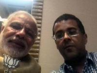 सेल्फी ले ले रे.. - Marathi News | Selfie Le Le Re .. | Latest politics Photos at Lokmat.com