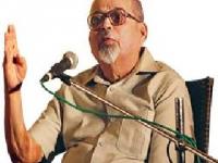 हरपला चांदणे पेरणारा आनंदयात्री... कविवर्य मंगेश पाडगावकर काळाच्या पडद्याआड