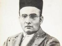 स्वातंत्र्यवीर सावरकरांच्या स्फूर्तीदायी स्मृतींना वंदन - Marathi News | Worshiping Swatantryaveer Savarkar's inspirational memory | Latest maharashtra Photos at Lokmat.com