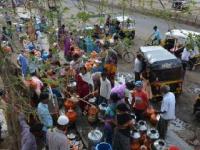 लातूरसाठी मिरजहून रेल्वेने पाणी आणणार - Marathi News | Railway will bring water from Miraj to Latur | Latest maharashtra Photos at Lokmat.com