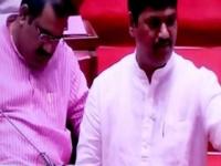 विधानपरिषदेतील धनंजय मुंडेच्या भाषणादरम्यान आमदाराच्या चक्क डुलक्या! - Marathi News | During the speech of the Legislative Council, Dhananjay Munde speaks about the diversity of the MLA! | Latest maharashtra Photos at Lokmat.com