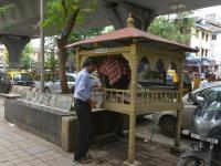 पाणपोई... मुंबईच्या इतिहासातील मैलाचे दगड - Marathi News | Waterfall ... Mumbai's history's milestone | Latest mumbai Photos at Lokmat.com