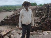 गुजरातमध्ये ढोलवीरा येथे गाडल्या गेलेल्या हडप्पन बंदराचे अवशेष सापडले - Marathi News | Relics of Hadappan Port, which had been rammed into Dholveera in Gujarat, were found | Latest national Photos at Lokmat.com