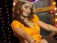 अश्लील... छे छे... भावविभोर गाण्यात रंगले गणराय - Marathi News | Porn ... chhhe chhe ... bhavibhhhore gan rangale mandaraye | Latest maharashtra Photos at Lokmat.com