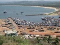 गोवा राष्ट्रीय महामार्गाची दूरवस्था आणि कोकण रेल्वेची मर्यादा - Marathi News | Goa National Highway and the limits of Konkan Railway | Latest maharashtra Photos at Lokmat.com