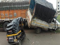 VIDEO - नाशिक - मुंबई-आग्रा महामार्गावर विचित्र अपघात, १ ठार