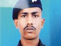 भारतीय जवान चंदू चव्हाण यांची पाकिस्तानकडून सुटका - Marathi News | Indian Jailed Chandu Chavan's release from Pakistan | Latest national Photos at Lokmat.com