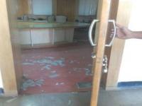 मराठवाडा विद्यापीठातील कुलगुरुंच्या दालनाची तोडफोड - Marathi News | Marathwada University's Vice Chancellor | Latest chhatrapati-sambhajinagar Photos at Lokmat.com