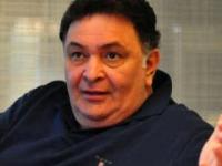 ऋषी कपूरचे चाहत्याला ‘खुल्लम खुल्ला’ अश्लील भाषेत उत्तर - Marathi News | Rishi Kapoor's fame is 'Khullam Khulla' in the language of obscene language | Latest filmy Photos at Lokmat.com