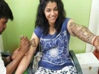 कुस्तीपटू साक्षी मलिकच्या हातावर सजली मेंहदी - Marathi News | Wrestling Rosemary on the Wife of Wrestler Sakshi Malik | Latest other-sports Photos at Lokmat.com