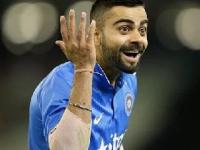 आमचा संघ घ्या पण कोहली द्या - पाकिस्तानी महिला पत्रकार - Marathi News | Take our team but give Kohli - Pakistani woman journalist | Latest international Photos at Lokmat.com