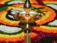 केरळवासीयांनी ओणम सण आनंदात केला साजरा - Marathi News | The people of Kerala celebrated the Onam festival | Latest national Photos at Lokmat.com