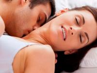 लैंगिक जीवन : कमजोरी दूर करून कांदा देईल नवा उत्साह, कसा ते वाचा अन् आनंद घ्या! - Marathi News | Sexlife : Koow how onion helpful to you if you are suffering low libido api | Latest sexual-health Photos at Lokmat.com