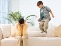 तुमची मुलं जास्तच अॅक्टिव्ह आहेत? मग हे पाच उपाय वाचा - Marathi News | these 5 ways to control to more active children | Latest relationship Photos at Lokmat.com