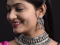 नवरात्रोत्सव २०२५: दांडियासाठी दागिने घ्यायचे? पाहा यंदा ट्रेण्डी असणारे ऑक्सिडाईज नेकलेसचे लेटेस्ट पॅटर्न - Marathi News | Navratri 2025, oxidised necklace for Navratri garba and dandiya, oxidise jewellery shopping at low price | Latest sakhi Photos at Lokmat.com