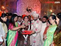 पंकजा मुंडे यांच्या पीएच्या पत्नीचा संशयास्पद मृत्यू; कुटुंबीयांकडून हत्येचा गंभीर आरोप, वरळी पोलीस ठाण्यात आक्रोश - Marathi News | Pankaja Munde PA Anant Garje wife ended her life on Saturday night | Latest mumbai News at Lokmat.com