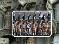 स्विस बँकेत प्रचंड पैसा, ४० अब्ज डॉलर्सचा बिझनेस; पाकिस्तानचं सैन्यच आहे देशाचा खरा 'मालक' - Marathi News | lot money in Swiss bank business worth 40 billion dollars petrol pump to real estate pak having lot of business earning money | Latest business Photos at Lokmat.com