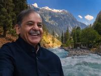 पाकिस्तानच्या हाती लागला मोठा खजिना; देशाची गरिबी दूर होणार? पीएम शरीफ म्हणाले... - Marathi News | Pakistan Claims Oil Gas Discovery: Will the country's poverty be eradicated? PM Sharif said | Latest international News at Lokmat.com